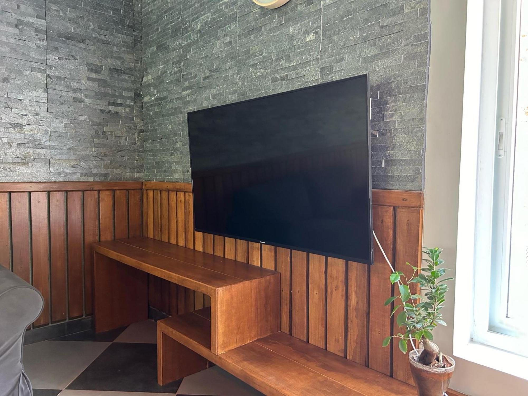Kv By Halcyon Traveltech Apartman Anachal Kültér fotó