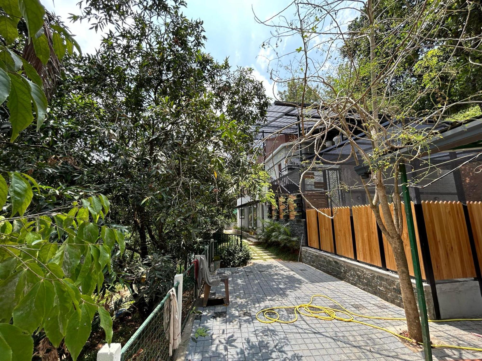 Kv By Halcyon Traveltech Apartman Anachal Kültér fotó