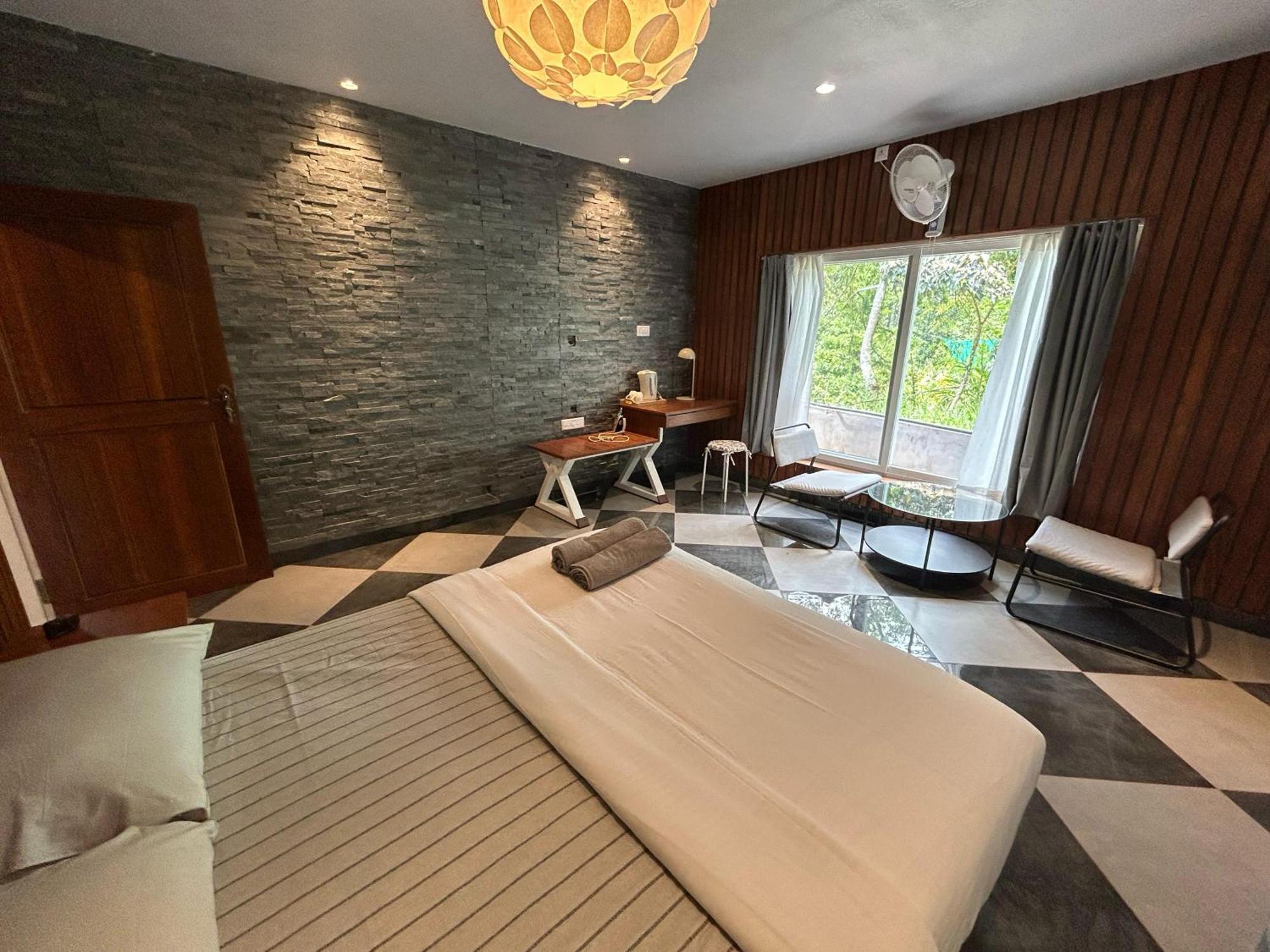 Kv By Halcyon Traveltech Apartman Anachal Kültér fotó
