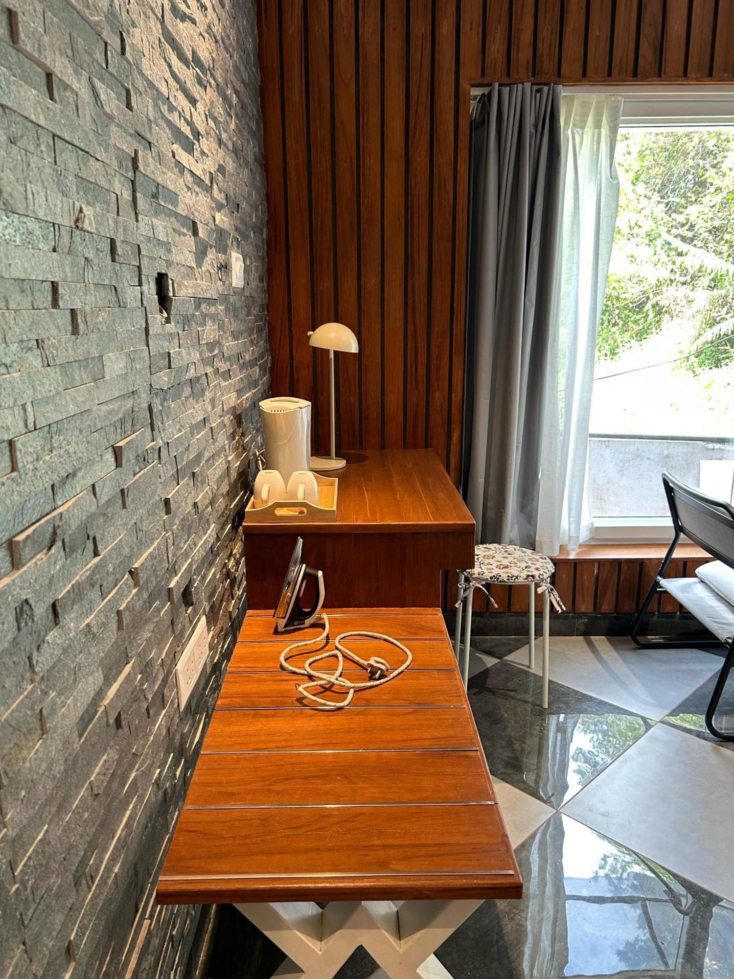 Kv By Halcyon Traveltech Apartman Anachal Kültér fotó